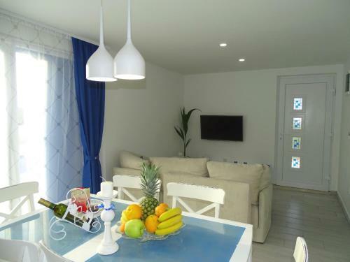 Villa Anna With Pool, Zadar County