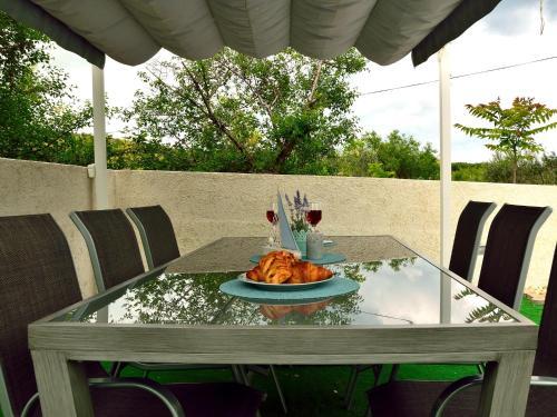 Villa Anna With Pool, Zadar County