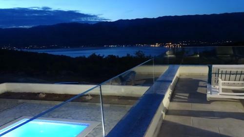 Villa Anna With Pool, Zadar County