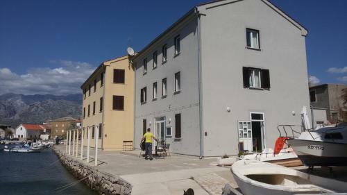 Apartments Jakov