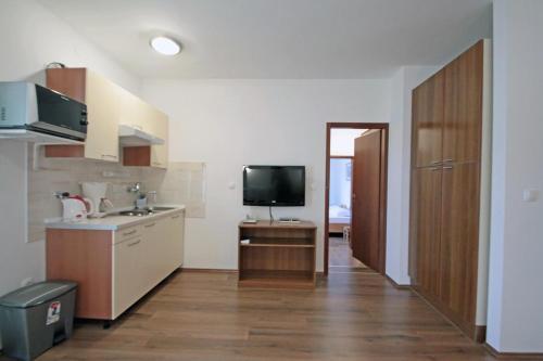 Apartments By The Sea Vinjerac (zadar) - 5811
