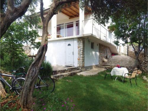 Two-bedroom Apartment In Vinjerac