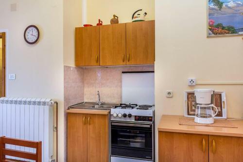 Apartments Kaporalin