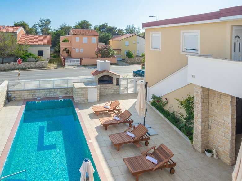 Apartamentos Villa Karmen