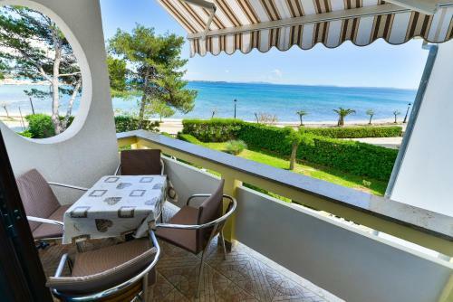 Apartments Liveri?