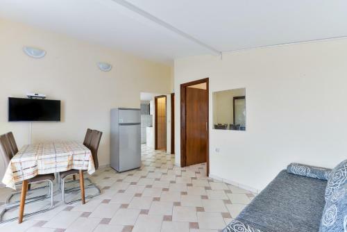 Apartment Milobara