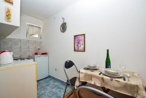 Apartments Mira 1296