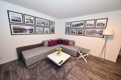Sunset Deluxe Apartments