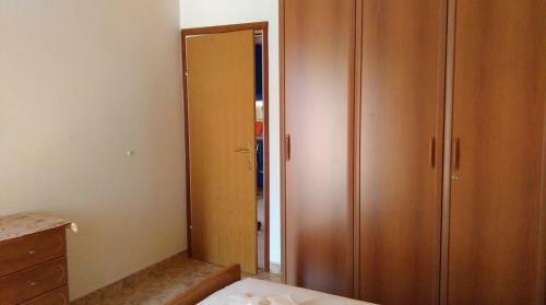 Apartments With A Parking Space Rukavac (vis) - 13337