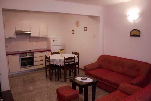 Hostal Apartment And Room Daria