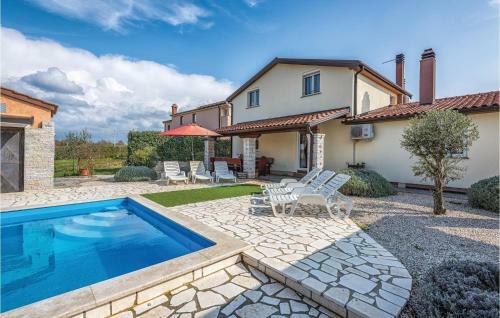 Three-bedroom Holiday Home In Visnjan
