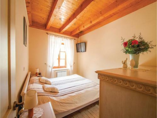 Four-bedroom Holiday Home In Vitaljina