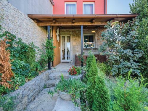 Two-bedroom Apartment In Vizinada