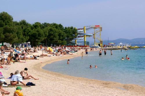 Apartments With A Parking Space Vodice - 4214
