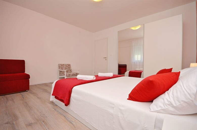 Apartment Ines