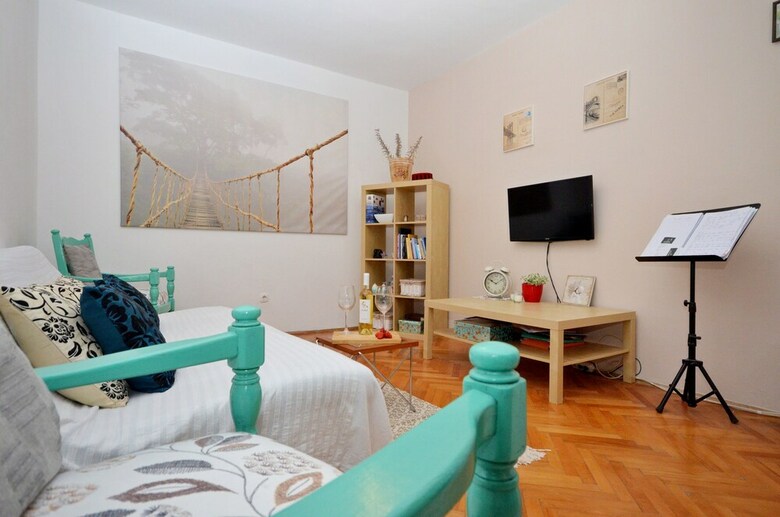 Apartment Mira