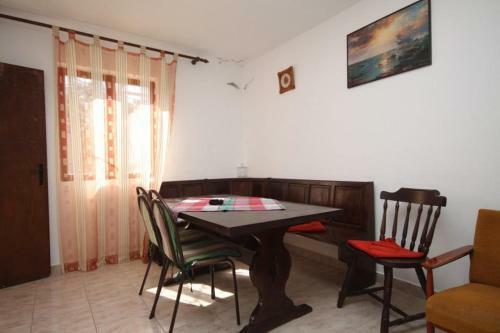 Apartment Basina 8749a