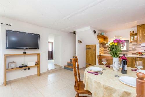 Holiday House With A Parking Space Risika (krk) - 14860