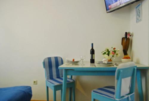 Promenade Apartment