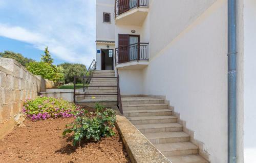 Hostal Apartments Evelyn Brostolade