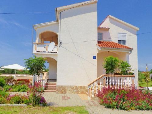 Holiday Home Stipe