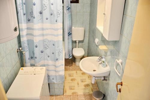 Apartments By The Sea Vrsi - Mulo (zadar) - 12519
