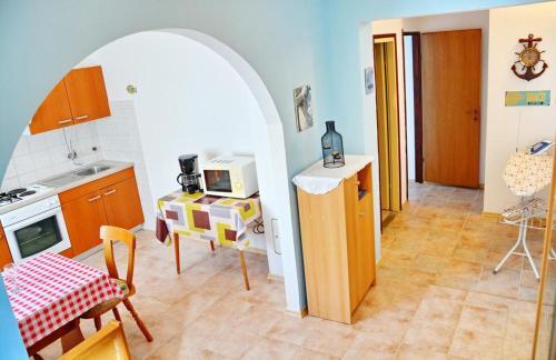 Apartments By The Sea Vrsi - Mulo (zadar) - 12519