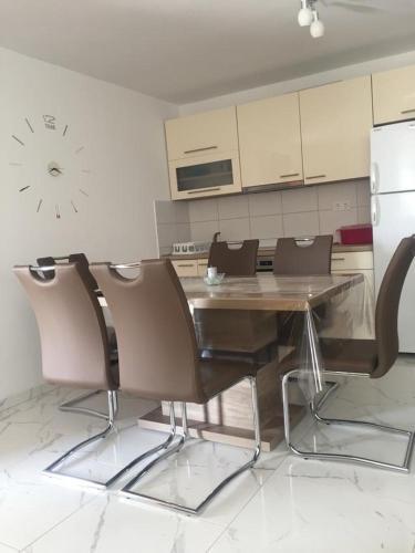 Apartments With A Parking Space Vrsi - Mulo (zadar) - 15522