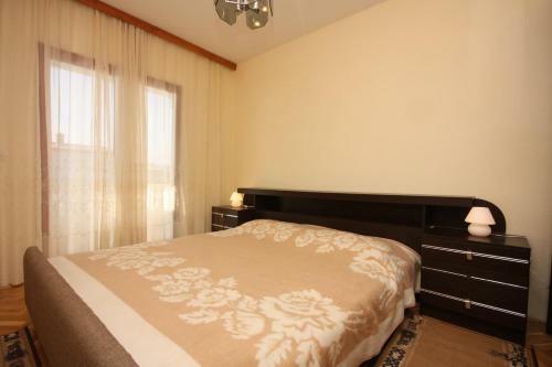 Family Friendly Seaside Apartments Vrsi - Mulo (zadar) - 6155