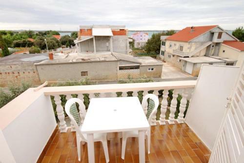 Apartments With A Parking Space Vrsi - Mulo (zadar) - 5796