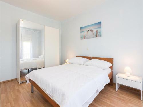 Two-bedroom Apartment In Poljica