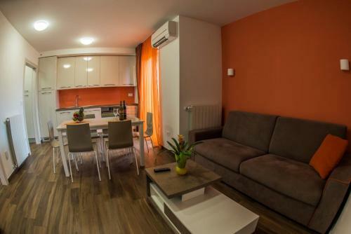 Apartamentos Pomer Port Marina