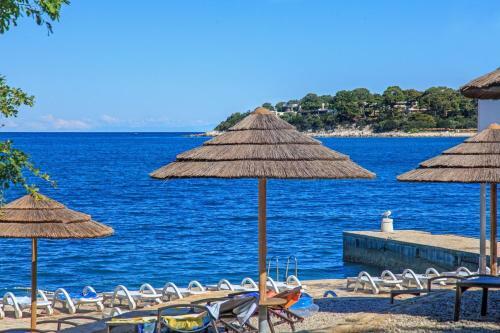 Hostal Peskera Apartments Tomicic
