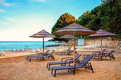 Hostal Peskera Apartments Tomicic