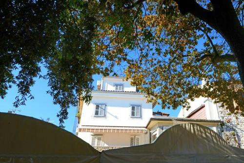 Apartment Claudeta With Sea View