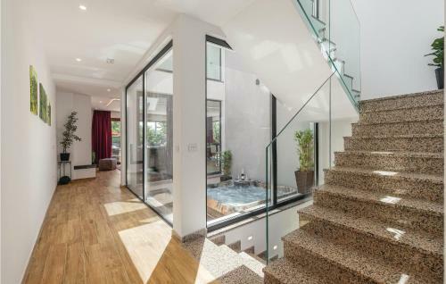 Four-bedroom Holiday Home In Cervar