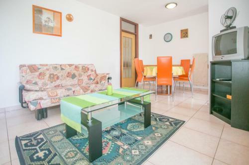 Nice Apartment Branka Close To Beach In Porec