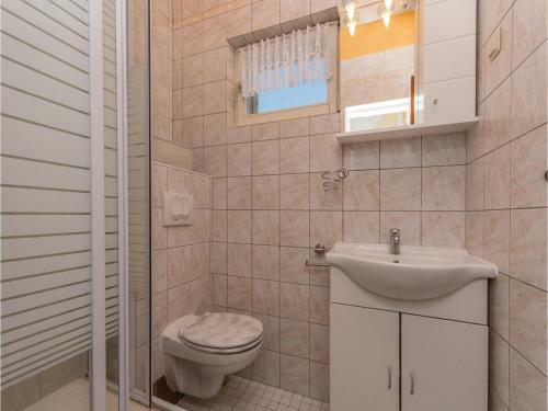 One-bedroom Apartment In Posedarje