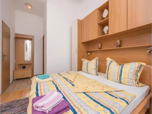 One-bedroom Apartment In Posedarje