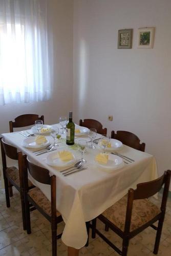 Apartments By The Sea Posedarje (novigrad) - 12402
