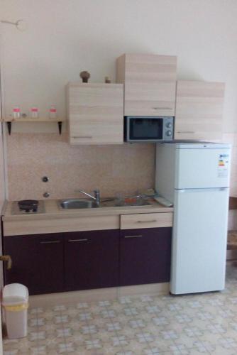 Apartments By The Sea Posedarje (novigrad) - 12402
