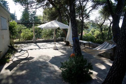Two-bedroom Apartment In Postira I
