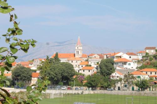 Apartments With A Parking Space Postira (brac) - 765