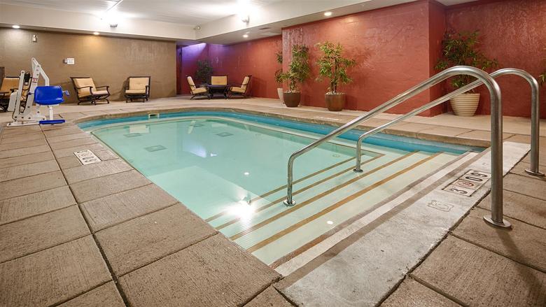 Best Western Plus Sandusky Hot