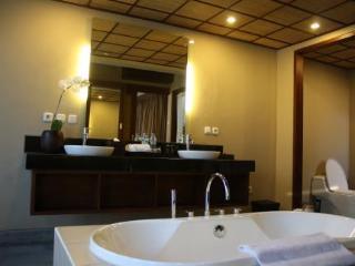 Hotel Nyuh Bali Villas