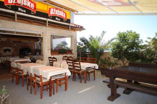 Apartamentos Studio Povljana 3316a