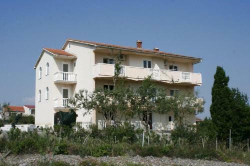 Apartment Povljana 229c