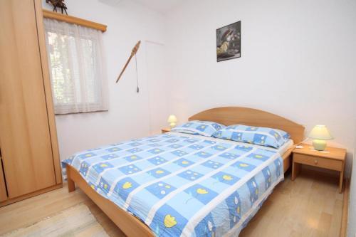 Apartment Povljana 232a