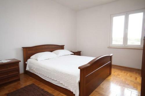 Apartment Povljana 224e