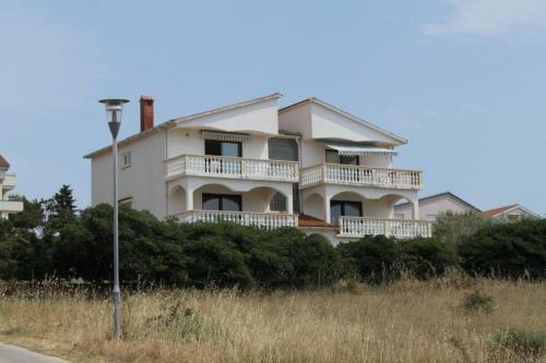 Apartment Povljana 224e